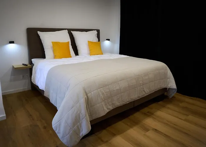 Flussbett - An Der Mosel *